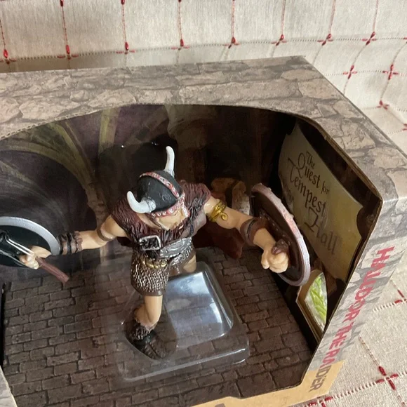 Terra by Battat Halldor The Raider Viking Warrior Figure & Xiun The Crystal Mage - Picture 4 of 8